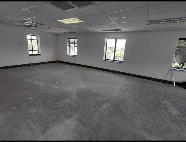 125M² OFFICE TO LET IN MAGALIESSIG
